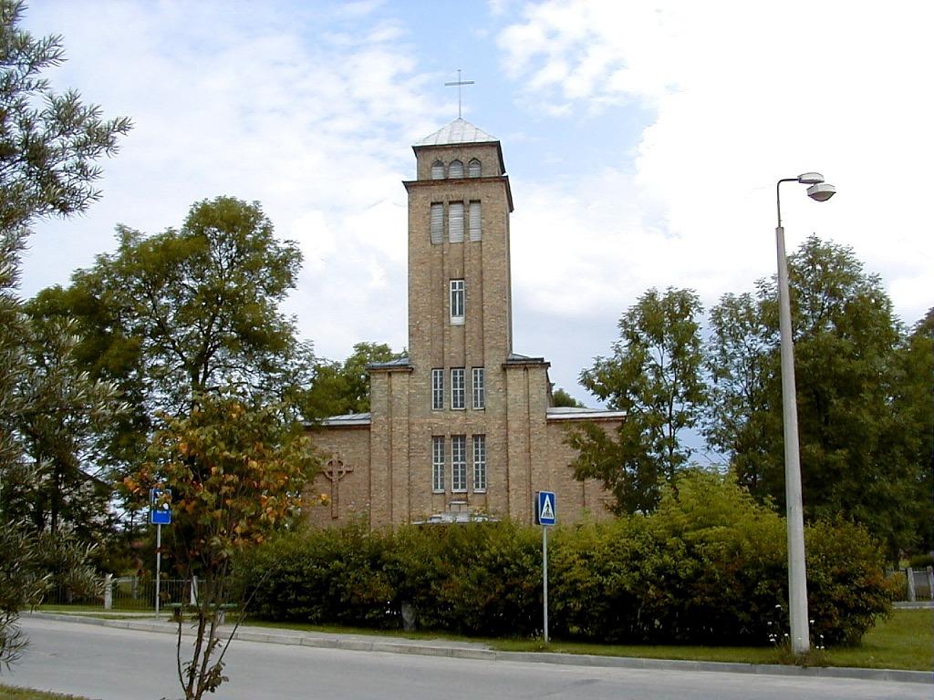 Iestieptie griesti Aknīstē